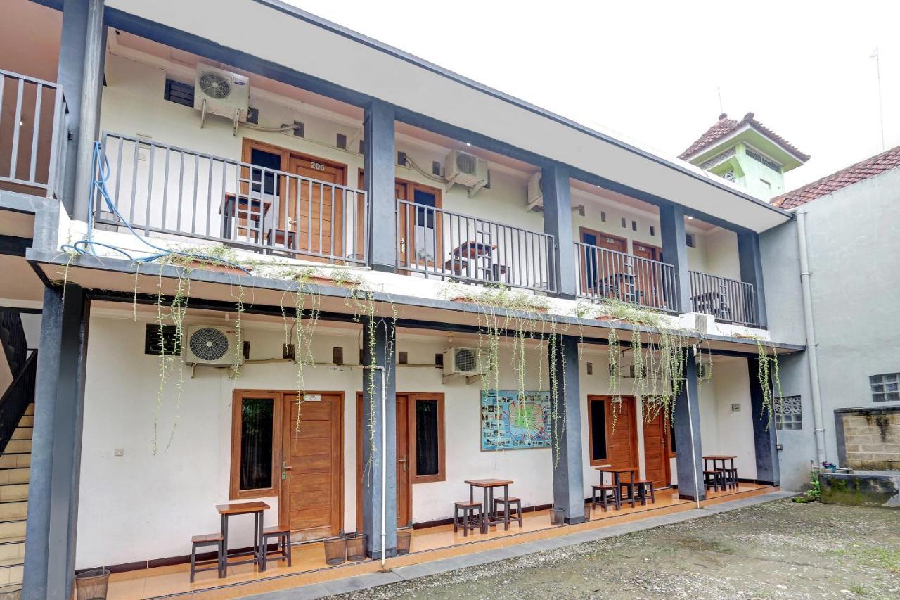 Hotel Wisma Ck Kebumen Екстериор снимка